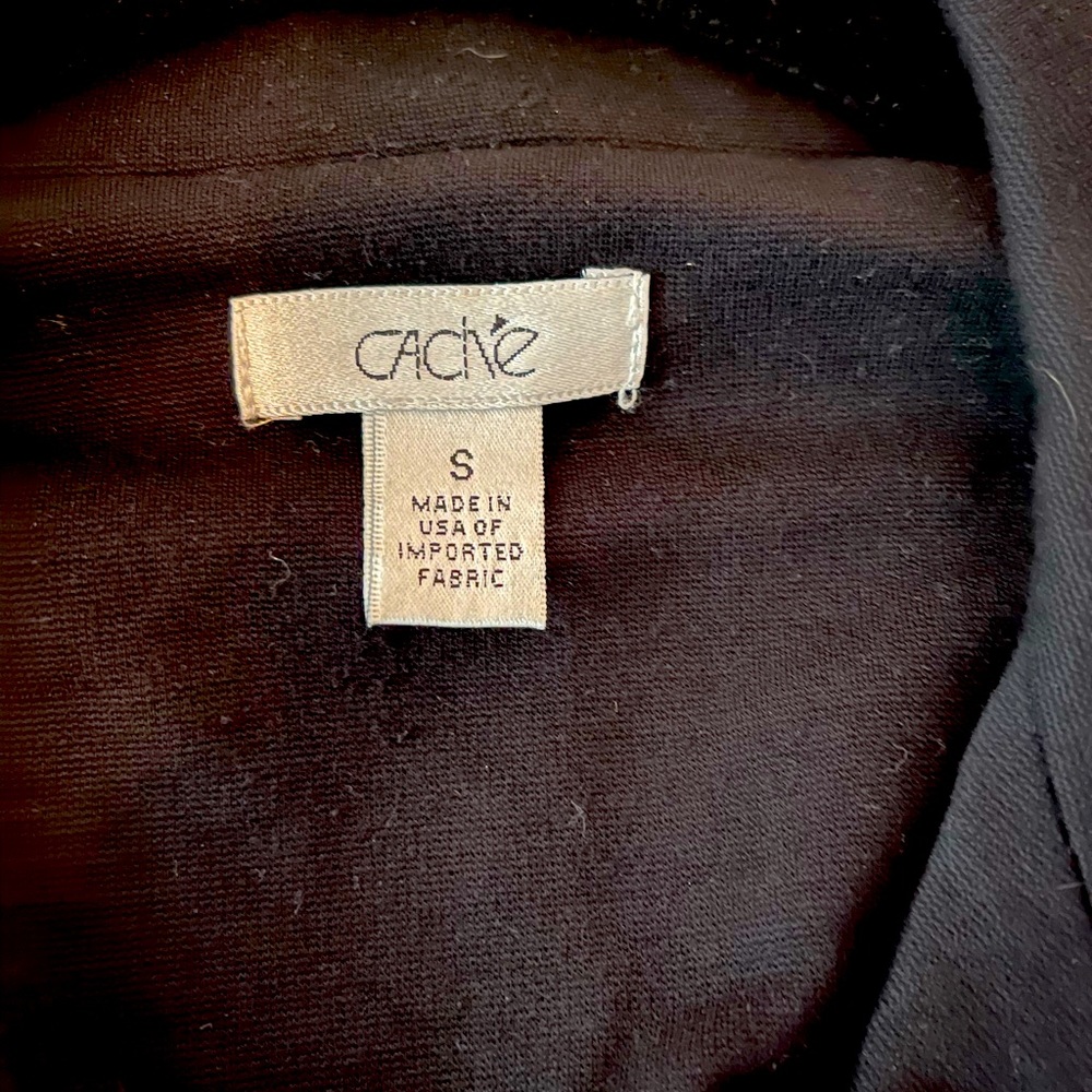 Black Cache jacket - Picture 4 of 4